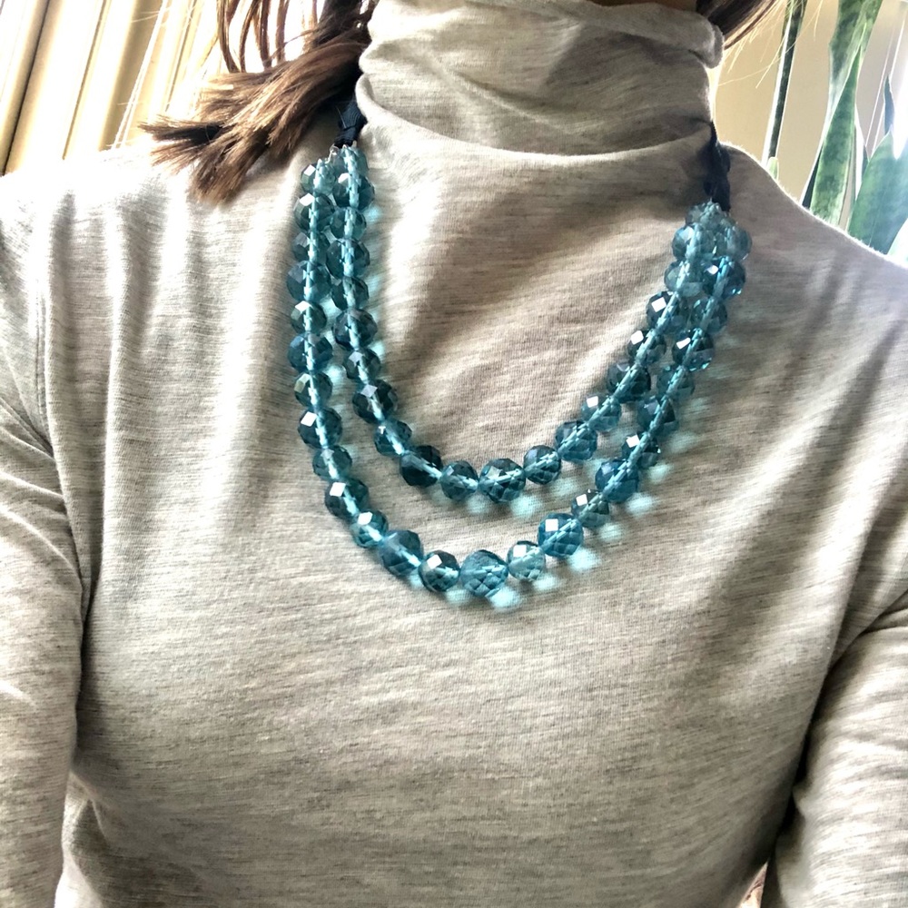 Ann Taylor chunky teal bead and ribbon necklace
